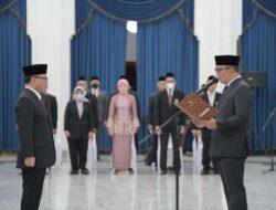 Kukuhkan Kepala BPKP Jabar, Ridwan Kamil : Optimistis Samono Akan Membawa Pembangunan Di Jabar Lebih Baik