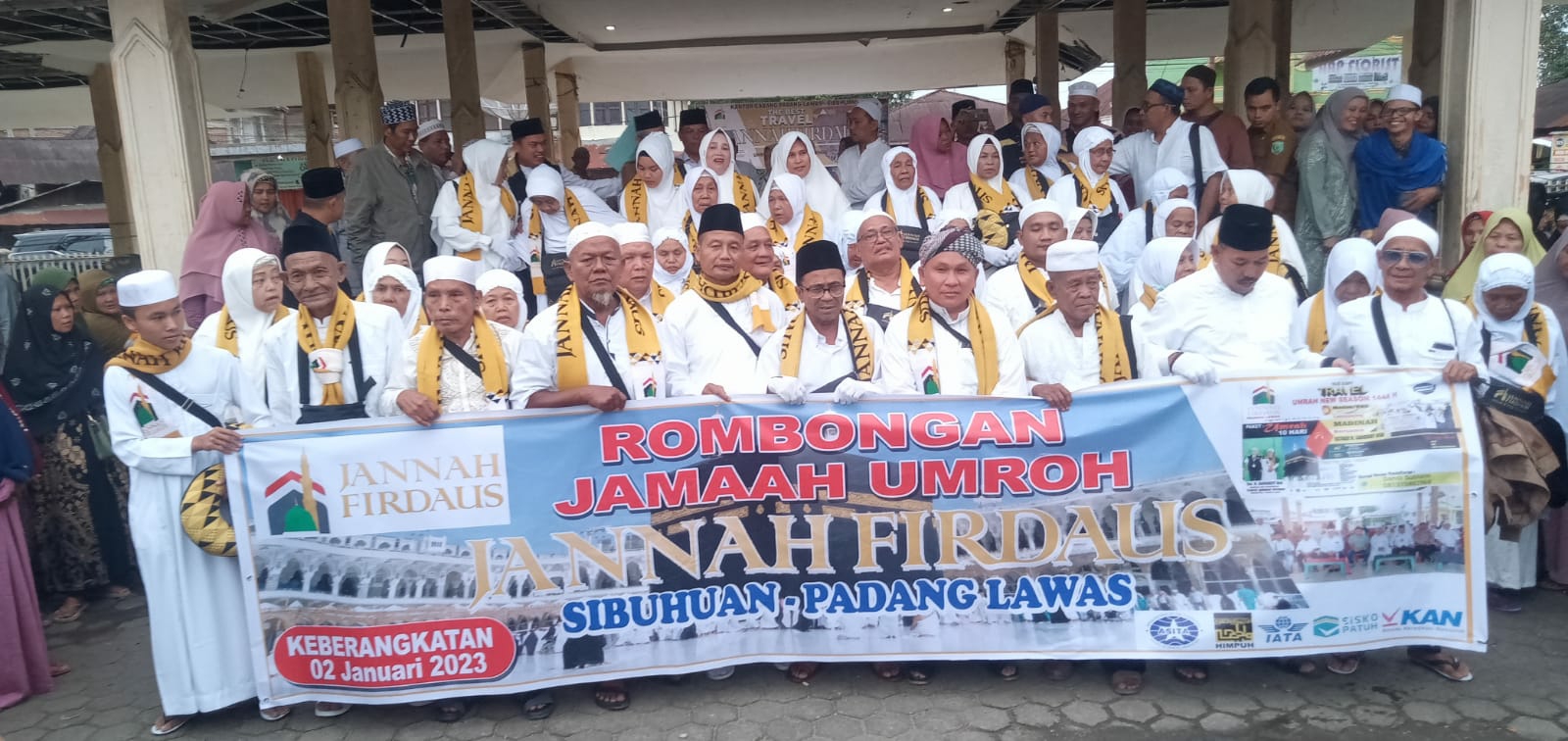 46-orang-jama’ah-umroh-travel-firdaus-dilepaskan-sekda-arpan-nasution-sekda-kabupaten-padang-lawas