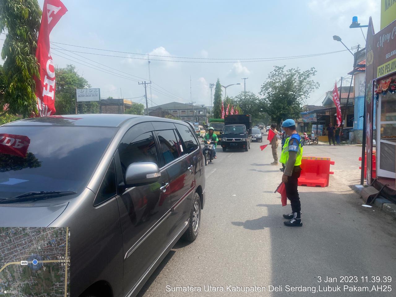 hari-ketiga-pasca-perayaan-tahun-baru,-sat-lantas-polresta-deli-serdang-intensifkan-pelaksanaan-gatur-lalin