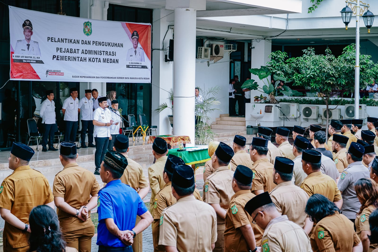 lantik-225-pejabat-administrasi,-administrator-dan-pengawas,-bobby-nasution:-bangun-kolaborasi,-wujudkan-5-program-prioritas