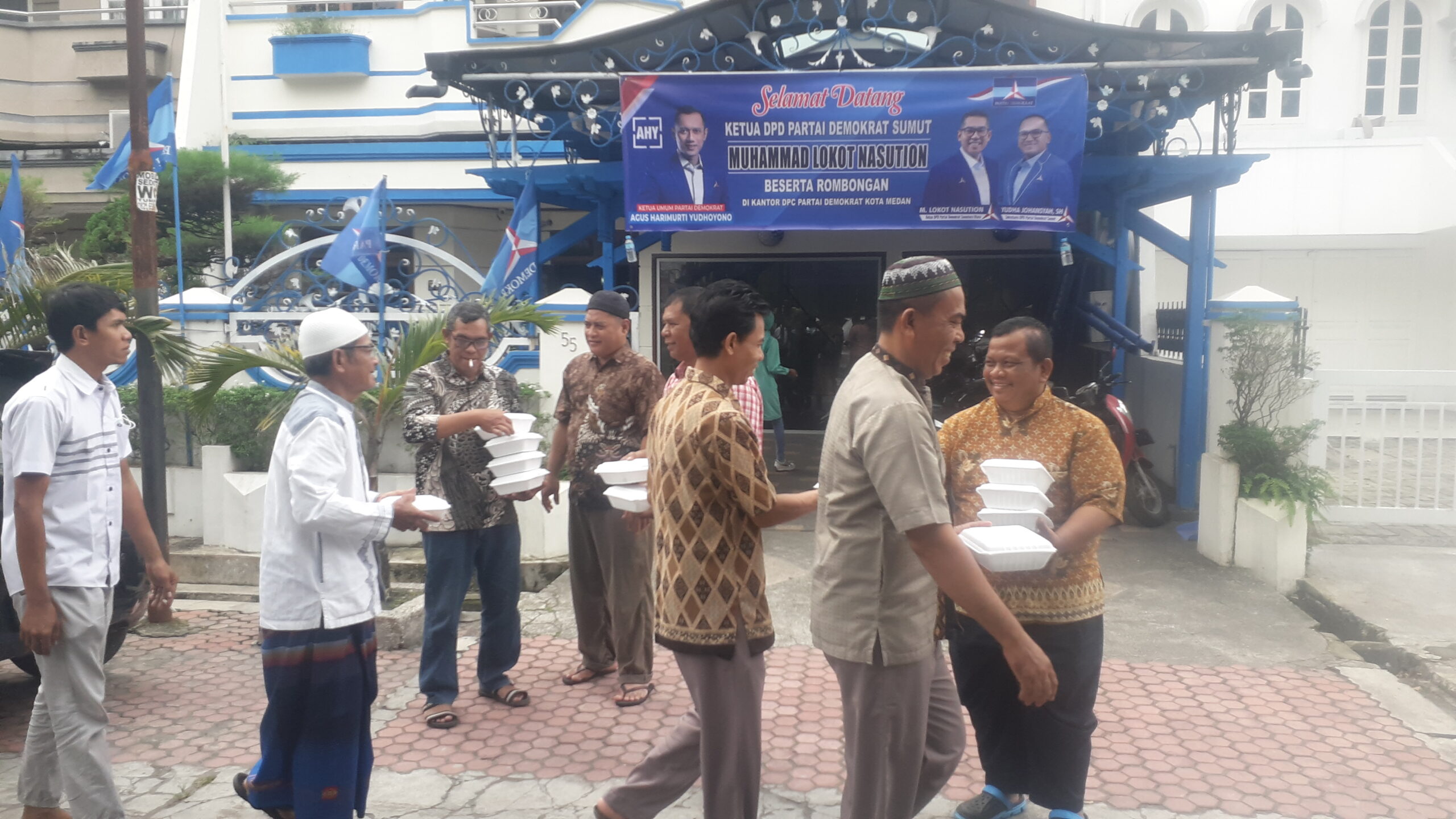 giat-rutin-jumat-berkah-demokrat-medan