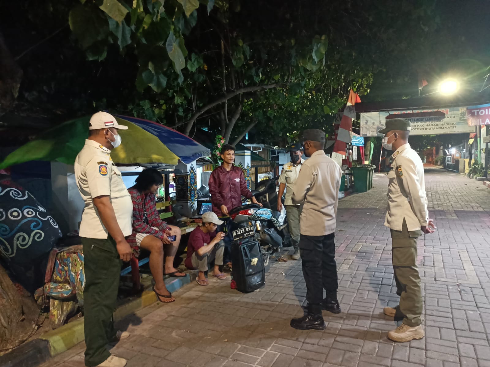 patroli-malam-polsek-kep.-seribu-selatan-upaya-ciptakan-sitkamtibmas-aman-kewilayahan