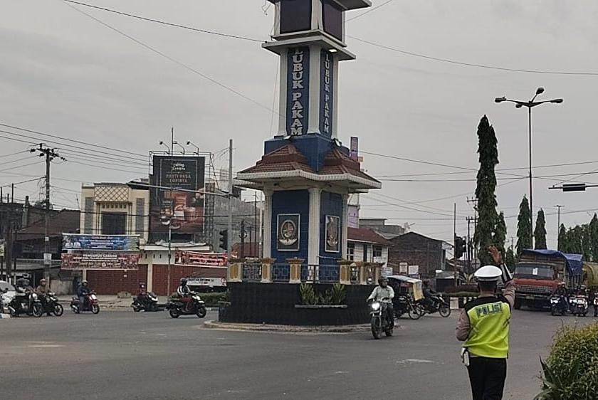 personil-posyan-cemara-polresta-deli-serdang-laksanakan-giat-kryd-berikan-himbauan-dan-antisipasi-gangguan-kamtibmas