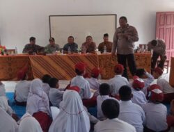 Duet 2 Kasat Polres Palas Laksanakan Kegiatan HTCK, di SD N 0712 Desa Ujung Batu III, Kec. Huragi