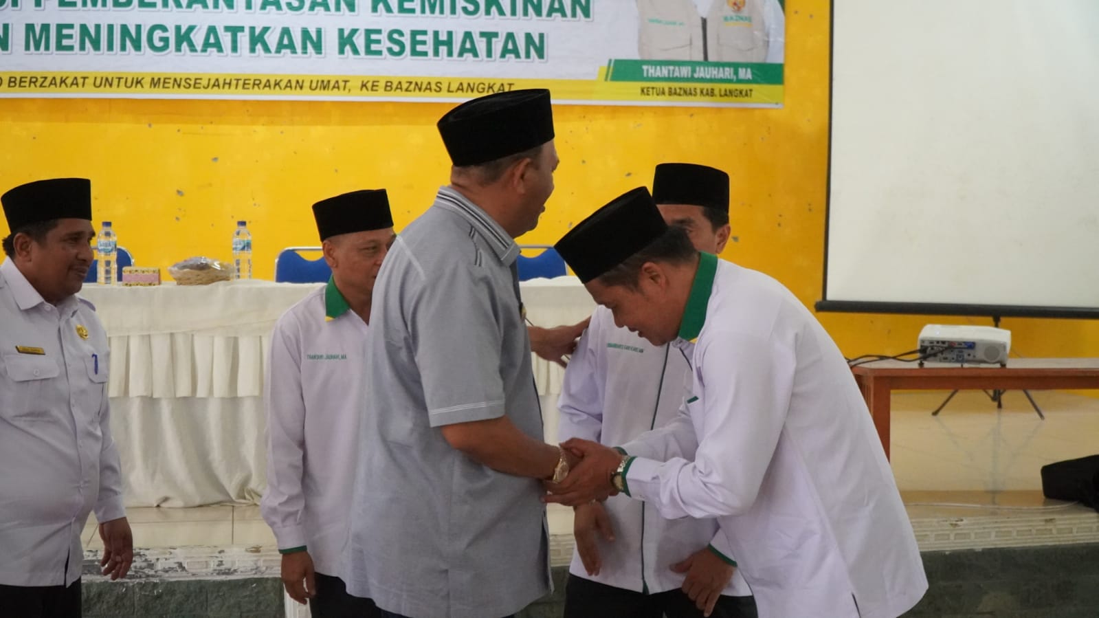 syah-afandin-ajak-asn-langkat-berzakat-ke-baznas