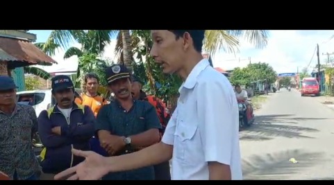 petugas-kesehatan-jadi-agen-penyalur-pupuk-subsidi-di-tolak-para-petani