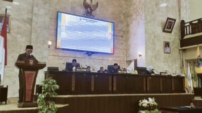  hm-lutfi-saifuddin-:-alhamdulillah-raperda-menjadi-perda-tentang-pengakuan-dan-perlindungan-masyarakat-hukum-adat-di-kalsel-di-sahkan