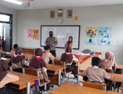 Police Goes to School, Bhabinkamtibmas Ajak Siswa Siswi Bijak Bermedia Sosial