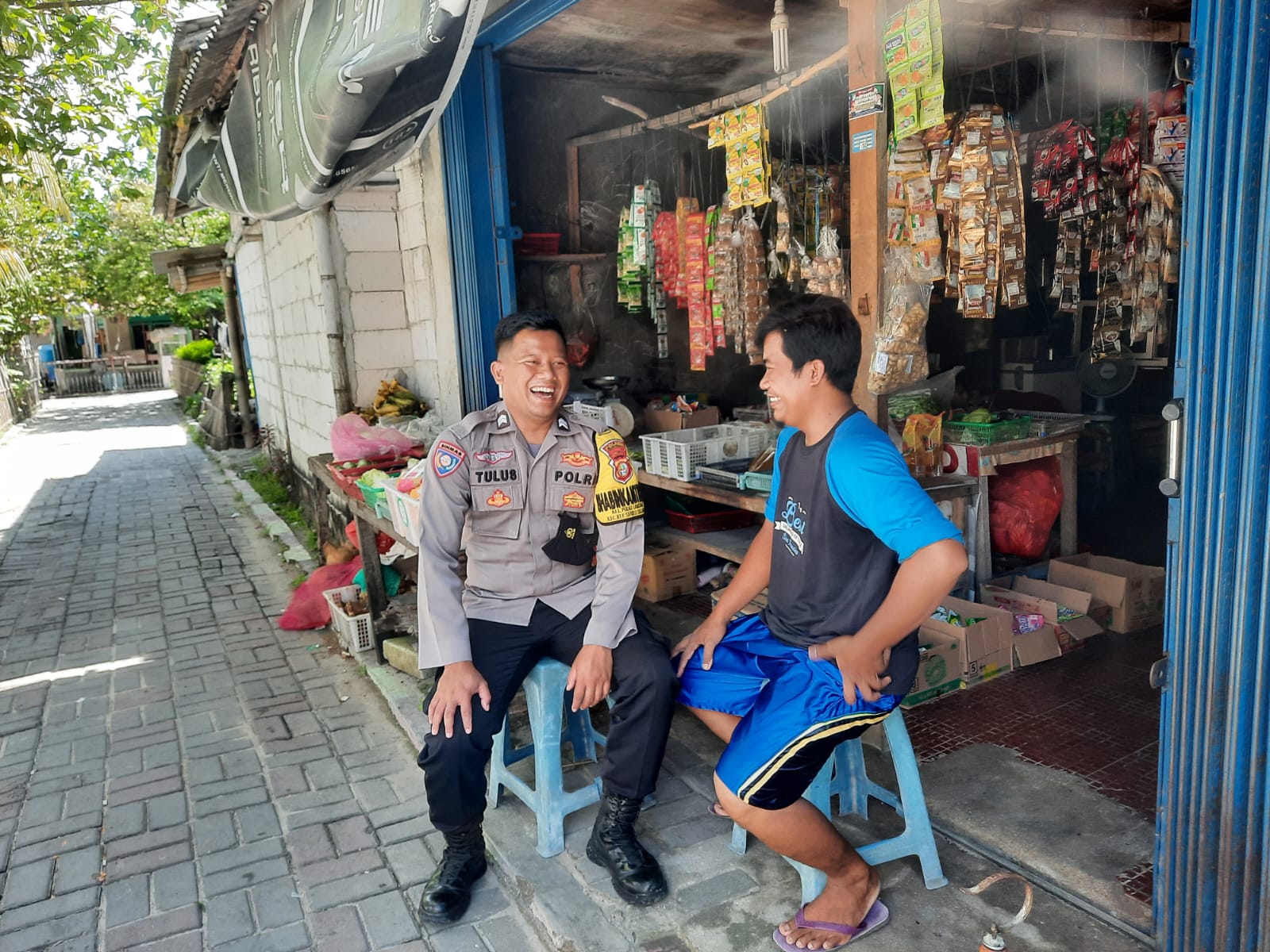 bhabinkhamtiibmas-pulau-lancang-kep-seribu:-ada-kejadian-menonjol,-segera-laporkan