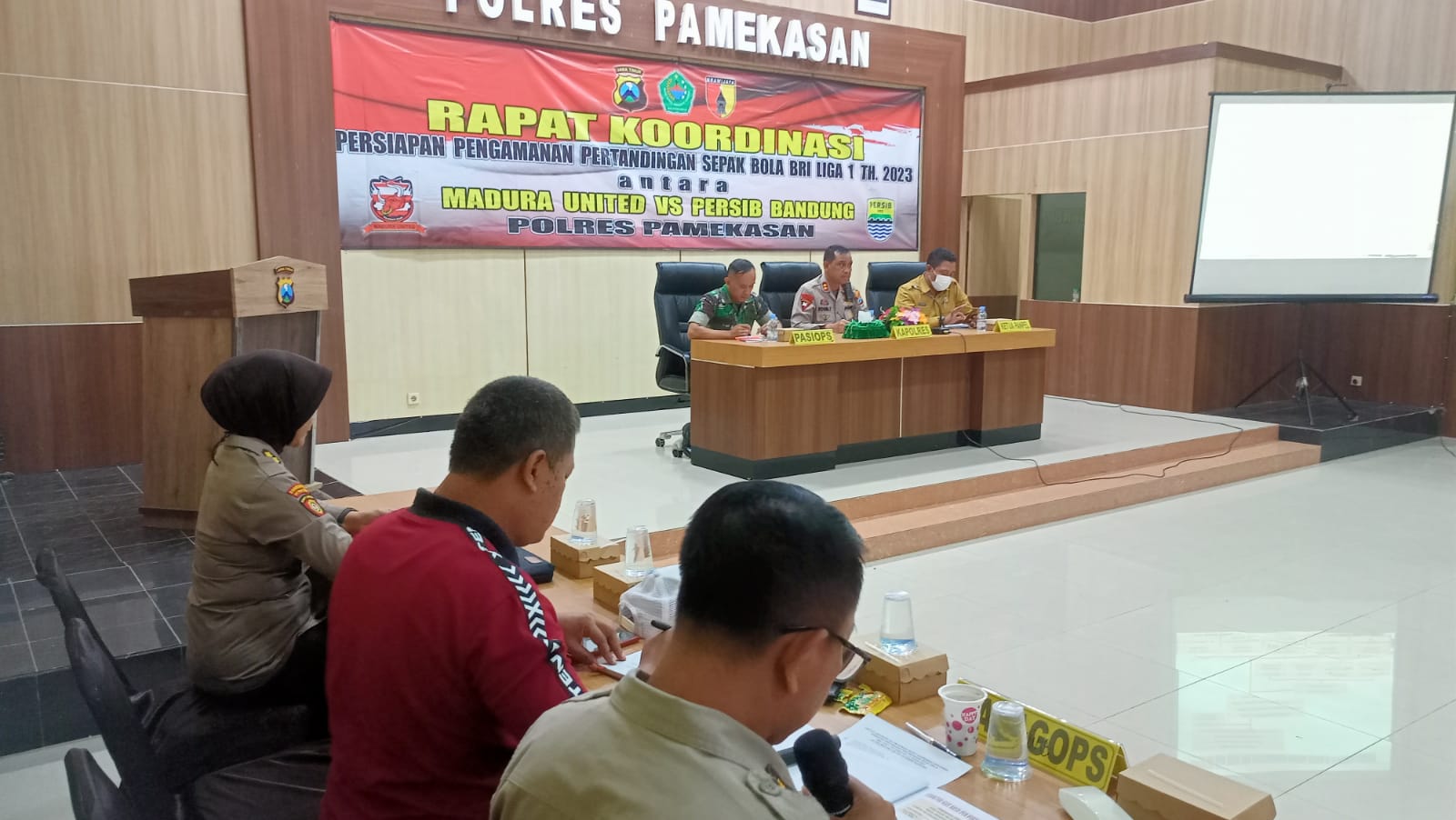 persiapan-pengamanan-liga-1,-polres-pamekasan-gelar-rakor