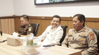 sekda-kabupaten-luwu-utara-hadiri-rapat-kordinasi-inspektur-daerah-seluruh-indonesia-tahun-2023,-yang-digelar-secara-daring-oleh-kementerian-dalam-negeri