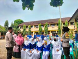 Angggota Polsek Warudoyong datangi SMPN 10 melakukan upaya pencegahan penculikan anak