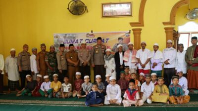 usai-sholat-jum’at-di-desa-huta-raja-siabu-kapolres-madina-tampung-curhatan-masyarakat