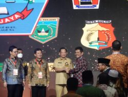 Sukses Dukung Program JKN, Pj Walikota Tebing Tinggi Terima Penghargaan UHC Award 2023