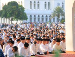 Prabowo Sholat Idulfitri di Masjid Agung Al Azhar, Maknai Hari Raya untuk Introspeksi Diri Dan Tingkatkan Ibadah