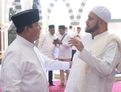 Silaturahmi Lebaran, Habib Syech Berpesan ke Prabowo untuk Terus Jaga Persatuan dan Kesatuan Bangsa