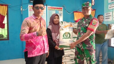 Hore!!! Menjelang Idul Fitri Ratusan Masyarakat Desa Tanjung Jaya Mendapat Paket Beras