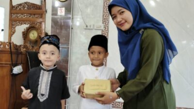 Anak-anak SDIT Azzahira Nyantri Gelar Berbagai Macam Lomba & Baksos di Panti Asuhan