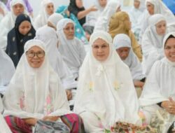 Sholat Tarawih Berjamaah Sekaligus Tabligh Akbar Bersama Ustadz Rahmat Baequni