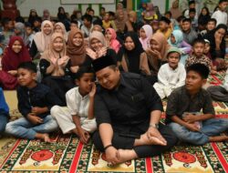 Bupati Tapsel Buka Puasa Bersama Ratusan Anak Yatim Piatu di Sipirok