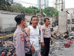 Dalam Rangka HUT Bhayangkara ke- 77, Polsek Pademangan Berikan Bantuan Sembako Kepada Korban Kebakaran