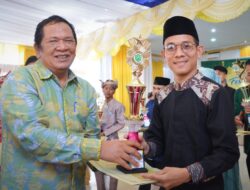 Walikota Irsan Efendi Nasution  Menutup Secara Resmi Festival Seni Qasidah Tingkat Kota Padangsidimpuan