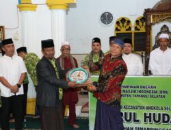 Peduli Akan Persatuan Umat, Bupati Tapsel Laksanakan Salat Subuh Berjamaah Dengan Masyarakat Angkola Selatan