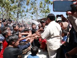 Wujudkan Sumber Air, Prabowo Dapat Ucapan Terima Kasih Sampai Pantun dari Warga Gunung Kidul