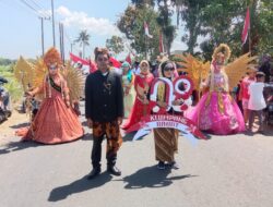 Desa Klompang Barat Ramaikan Karnaval Kemerdekaan, Putra Kades Sekaligus Caleg PAN Ikut Dalam Barisan