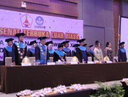Laksanakan Wisuda, 118 Mahasiswa  Stik Famika Makassar Angkat Janji Perawat Sarjana Keperawatan dan Sumpah Perawat Profesi Ners