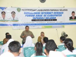 Hadiri Sosialisasi Internet Cerdas Forum Anak se-Tapsel, Bupati Imbau Anak-Anak dan Remaja Untuk Bijak Dalam Bermedsos