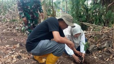 Kepala Desa Ganjarsabar Apresiasi Gerakan Penanaman 10 Juta Pohon Bersama Polri