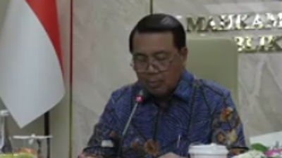 Ketua MA, Prof Dr. H. M. Syarifuddin, S.H., M.H., Memberikan paparan dalam Refleksi Kinerja Mahkamah Agung Tahun 2023 secara daring, Jum’at (29/12/23)