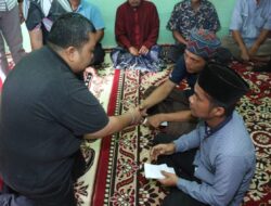 Dolly Pasaribu Beri Bantuan Kepada Keluarga Korban Akibat Terbawa Arus Sungai