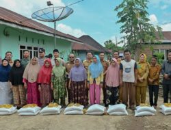 Pj. Walikota Padangsidimpuan Salurkan Bantuan Bahan Pangan di Desa Pintu Langit Jae