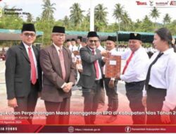 Bupati Serahkan SK Perpanjangan Masa Jabatan BPD Se-Kabupaten Nias