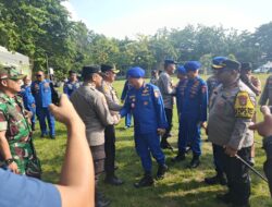 Kapolres Kepulauan Seribu Dampingi Kabaharkam Polri dalam Transplantasi Terumbu Karang di Pulau Pramuka