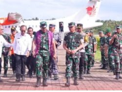 Wabu Nias Sambut Kedatangan Pangdam l/Bukit Barisan Mayzen TNI Rio Firdiantol Di Kabupaten Nias